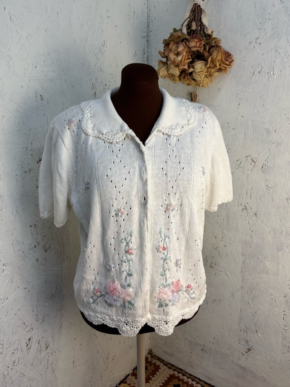 Vintage Crochet Grandmacore Knit Embroidered Collared White Pastel Vest Large